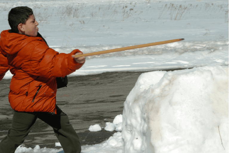 Snow snake: Traditional winter game of the Haudenosaunee